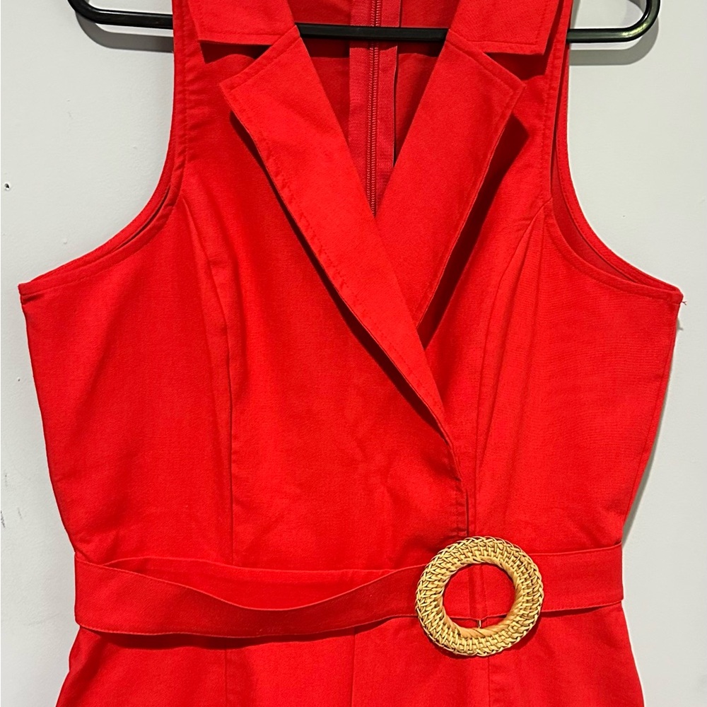 Elegant Red Sleeveless Dress